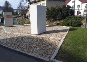 Palkovice pomník