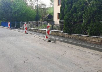 Chodník a kanalizace Seninka