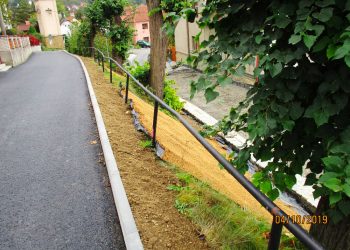 Opěrná zídka a oprava komunikace Valašské Klobouky