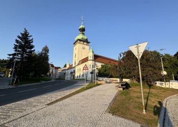 Stavební úpravy části Horního náměstí Vsetín, II. Etapa