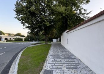 Stavební úpravy části Horního náměstí Vsetín, II. Etapa