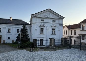 Stavební úpravy části Horního náměstí Vsetín, II. Etapa
